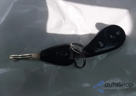 2006 Subaru Outback 2.5I from USA, damaged, VIN 4S4BP61C667348297